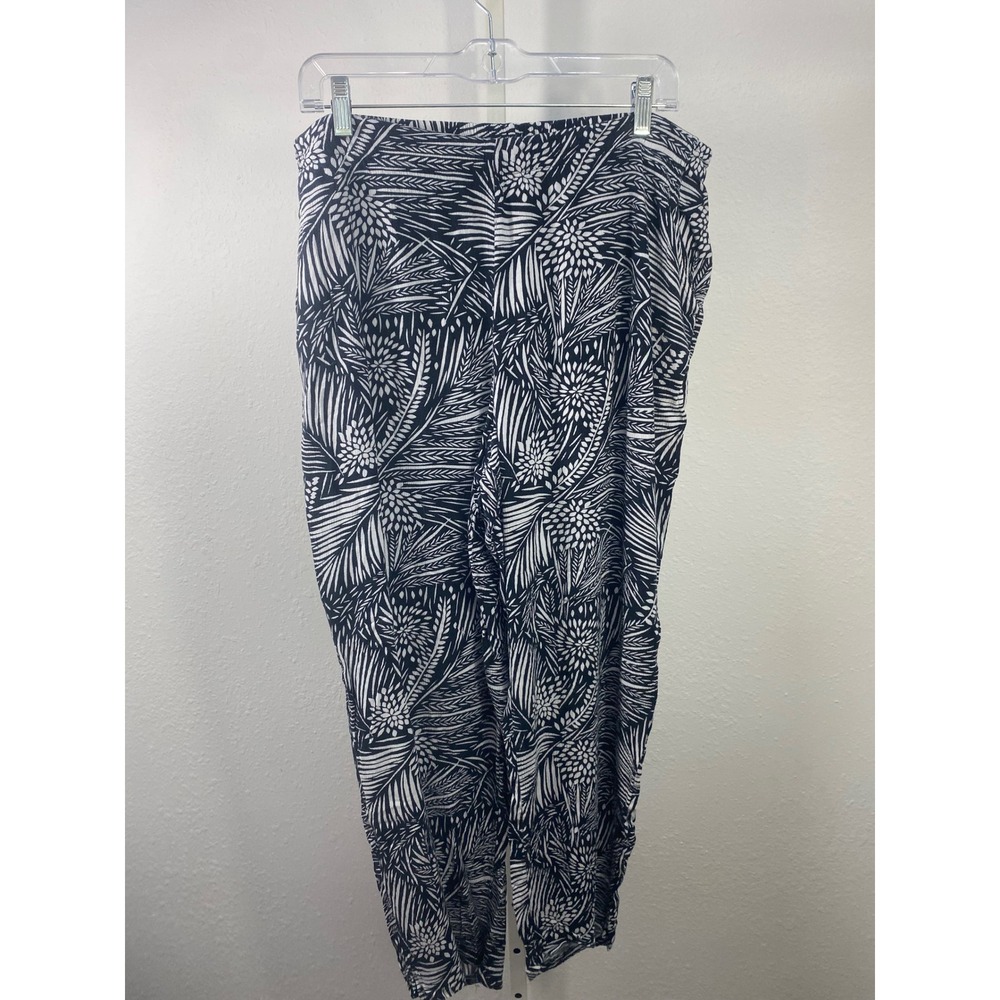 Chicos Black White Tropical Palm Print Elastic Waist Tapered Pants Size 1.5 L
